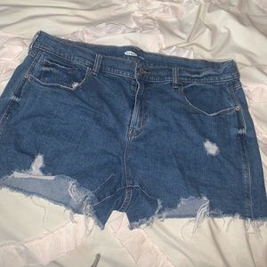 Old navy denim boyfriend shorts size 16 worn once!